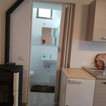 Monolocale Cris Мадезимо